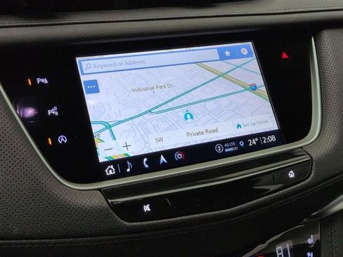 Used 2026 Cadillac XT5 Premium Luxury w/ LPO, ONYX Package AWD/4WD image 15