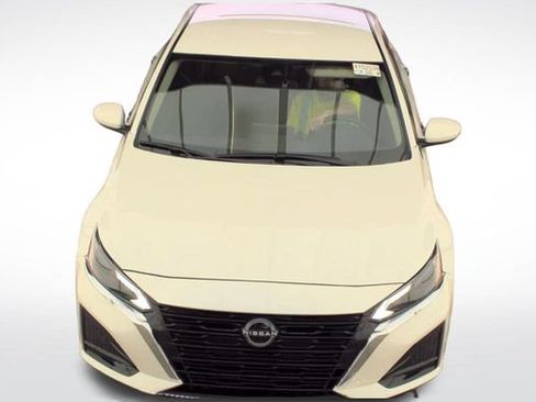 Used 2023 Nissan Altima 2.5 SV FWD image 7