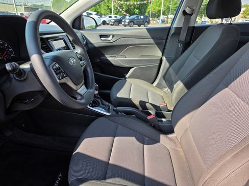 Used 2022 Hyundai Accent SE FWD image 18