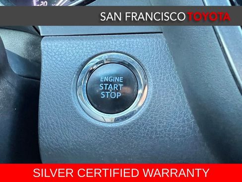Certified 2018 Toyota Camry LE image 23
