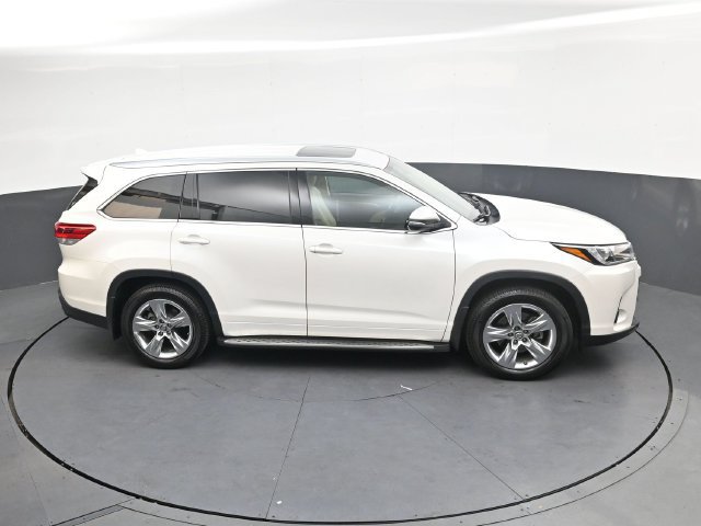 Used 2018 Toyota Highlander Limited AWD/4WD image 26