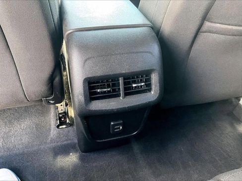 Used 2020 Chevrolet Equinox LT AWD/4WD image 24