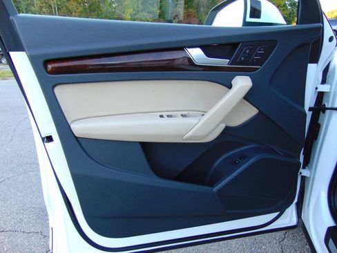 Used 2018 Audi Q5 2.0T Premium Plus w/ Premium Plus Package image 47