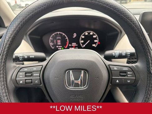 Used 2023 Honda HR-V LX image 11