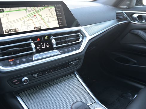 Used 2022 BMW M4 xDrive Competition image 28