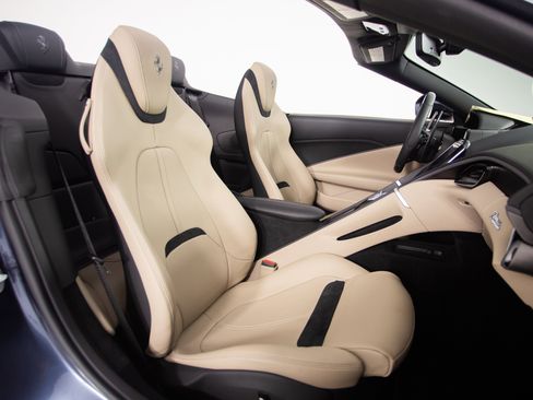 Certified 2024 Ferrari Roma Spider image 16