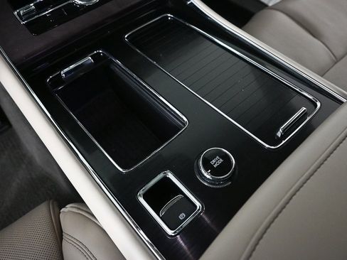 Used 2022 Lincoln Aviator Reserve w/ Equipment Group 201A image 16