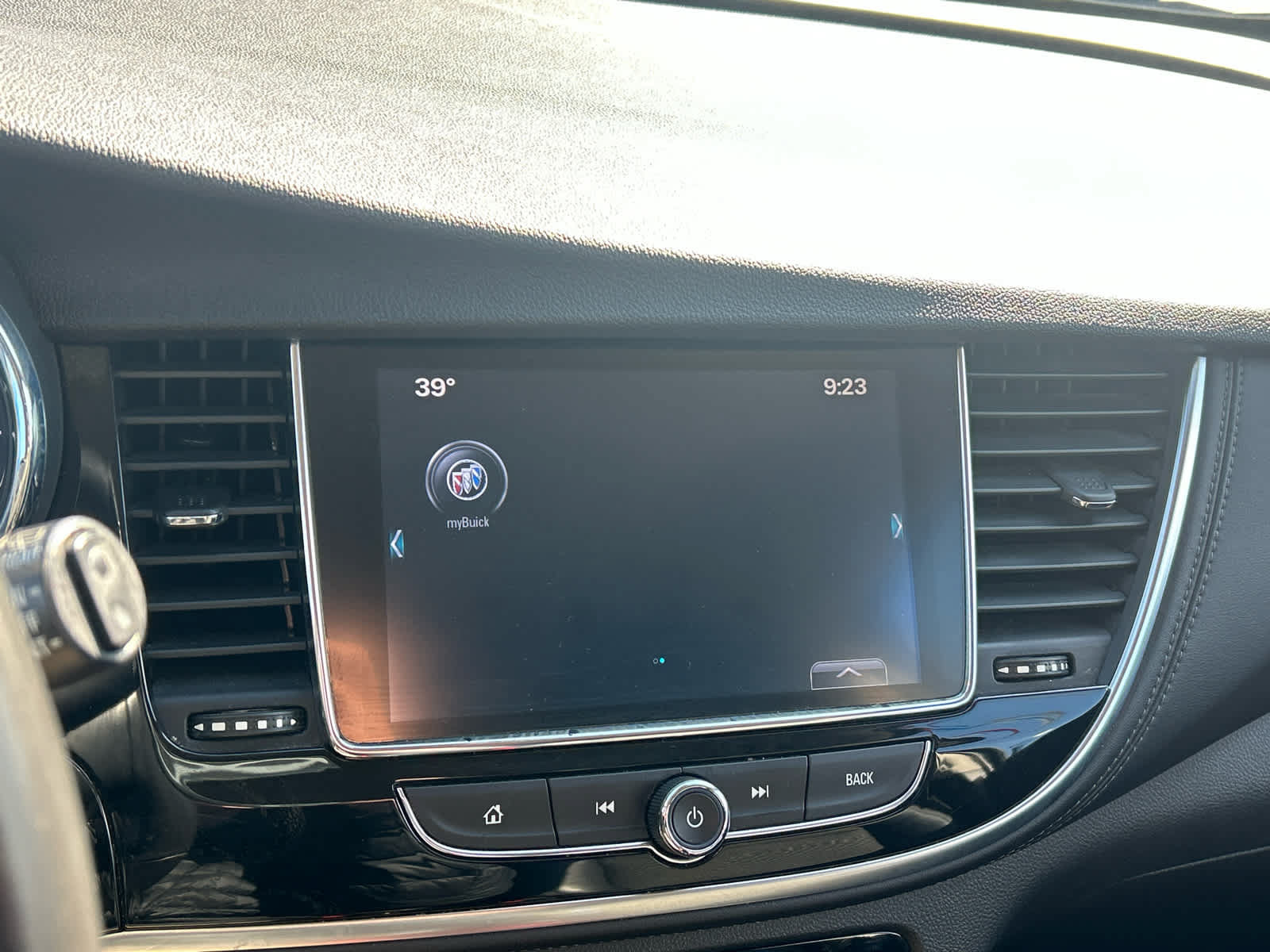 Used 2017 Buick Encore Preferred AWD/4WD image 29
