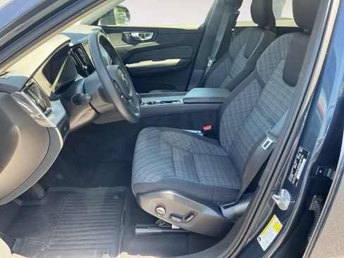 Used 2024 Volvo XC60 B5 Core w/ Protection Package Premier AWD/4WD image 9