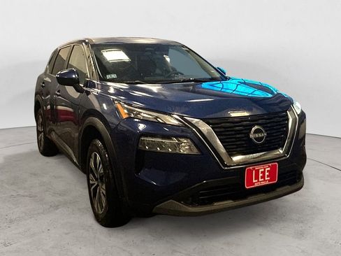 Used 2023 Nissan Rogue SV image 8