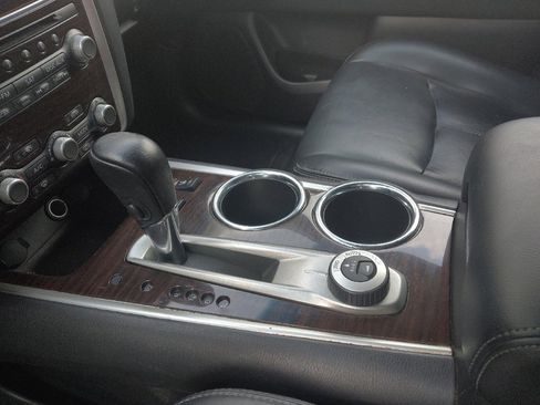 Used 2015 Nissan Pathfinder SL w/ SL Tech Package image 26