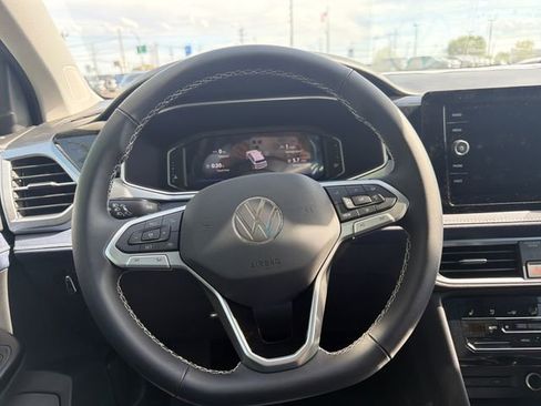 New 2026 Volkswagen Taos SEL AWD/4WD image 13