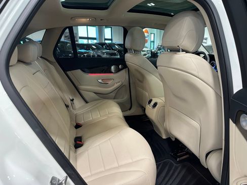 Used 2020 Mercedes-Benz GLC 300 image 38