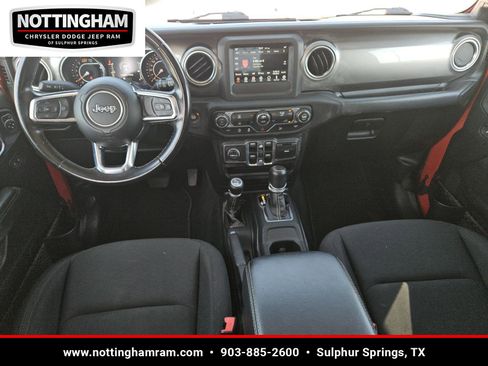 Used 2020 Jeep Wrangler Unlimited Sahara image 11