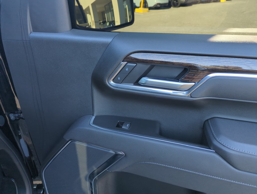 Used 2025 GMC Sierra 1500 Elevation RWD image 32