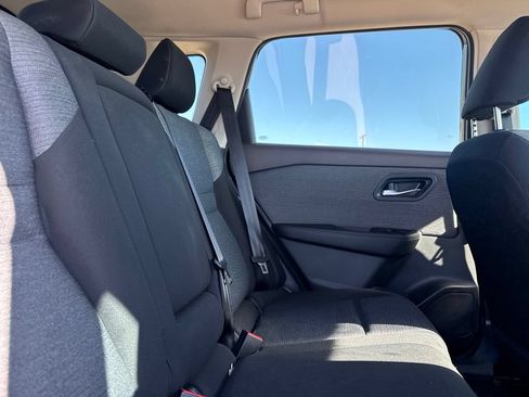 Certified 2023 Nissan Rogue SV FWD image 30