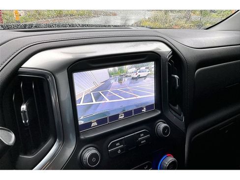 Used 2022 Chevrolet Silverado 1500 LT Trail Boss w/ Convenience Package II AWD/4WD image 21