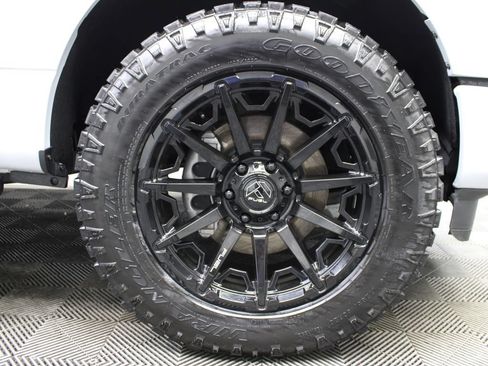 Used 2025 Ford F150 Lariat AWD/4WD image 9