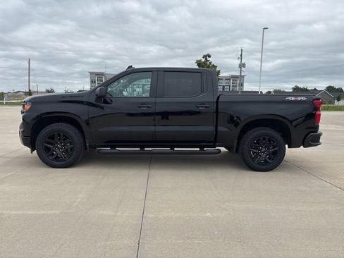 Used 2025 Chevrolet Silverado 1500 Custom w/ Turbomax Blackout Package AWD/4WD image 33