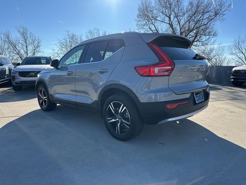 Certified 2025 Volvo XC40 B5 Core image 6