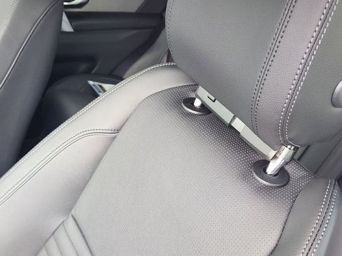 New 2025 Land Rover Discovery Sport Dynamic SE image 15