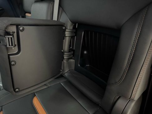 New 2026 GMC Sierra 1500 AT4 w/ Technology Package image 11