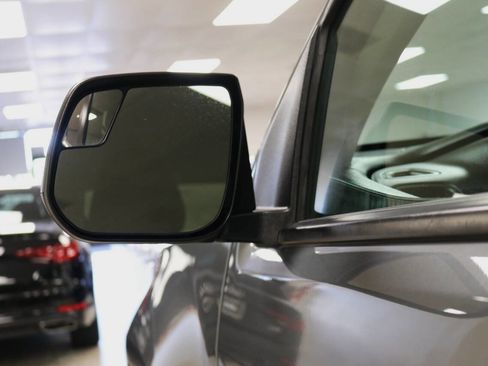 Used 2022 Chevrolet Colorado LT w/ Fleet Safety Package image 89