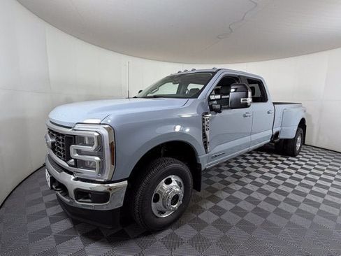 New 2026 Ford F350 Lariat w/ Lariat Ultimate Package AWD/4WD image 2