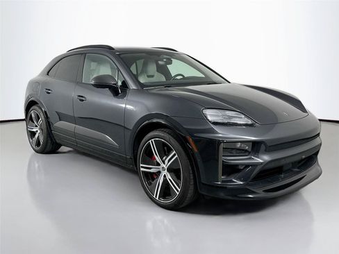 Certified 2024 Porsche Macan Turbo Electric AWD/4WD image 9