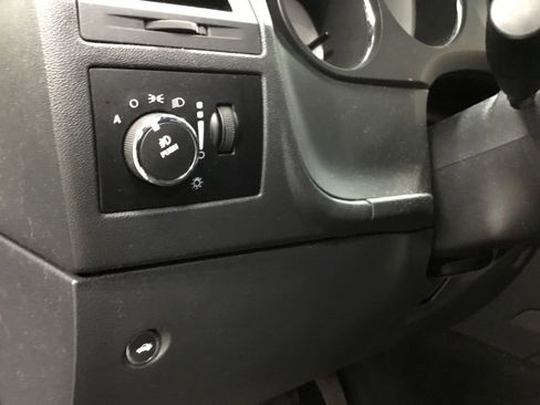 Used 2013 Dodge Challenger R/T w/ Electronics Convenience Group image 9