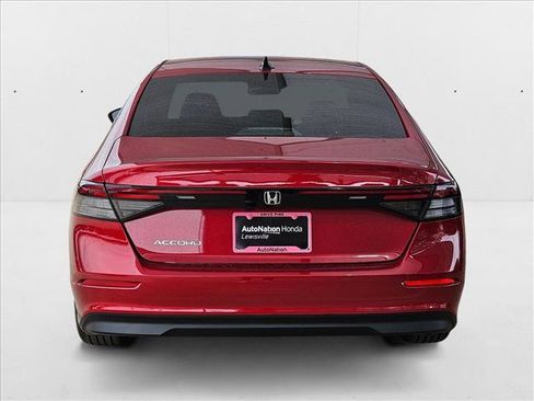 New 2025 Honda Accord SE image 8