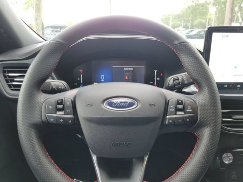 Certified 2025 Ford Escape ST-Line w/ Tech Pack #1 FWD image 17