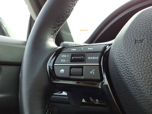 Certified 2025 Honda Civic Sport image 24