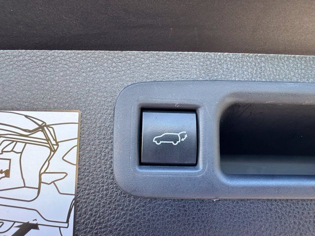 Used 2021 Toyota Highlander Platinum AWD/4WD image 14