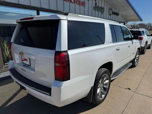 Used 2016 Chevrolet Suburban LTZ image 2
