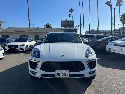 Used 2018 Porsche Macan AWD/4WD image 2