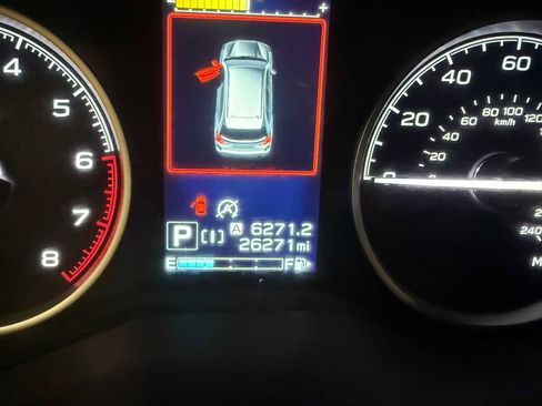 Certified 2023 Subaru Forester Limited image 38