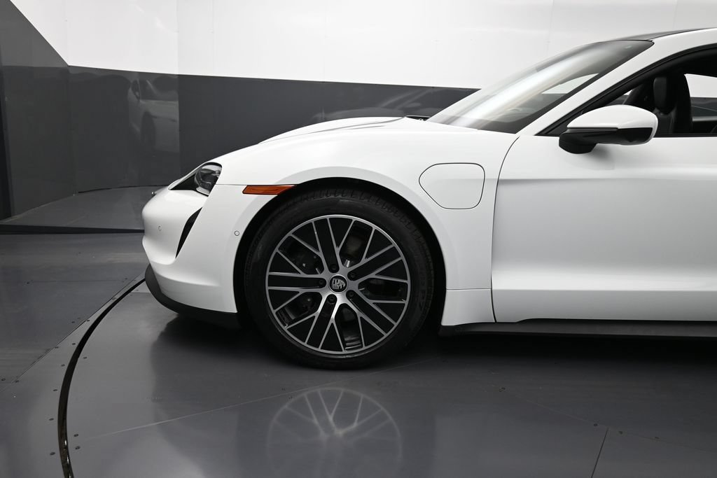 Certified 2024 Porsche Taycan RWD image 12