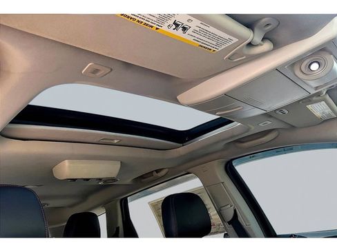 Used 2018 Dodge Journey GT w/ Nav & Sun Group image 19