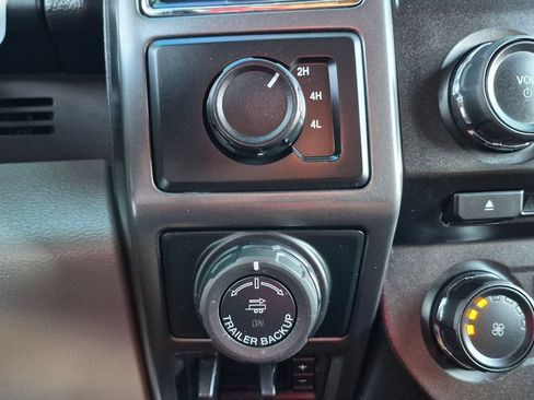 Used 2018 Ford F150 XLT w/ Trailer Tow Package AWD/4WD image 18