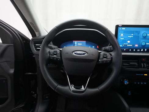 Used 2023 Ford Escape Active w/ Tech Pack #2 AWD/4WD image 4