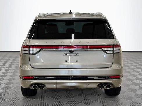 Used 2023 Lincoln Aviator Grand Touring w/ Equipment Group 301A AWD/4WD image 6