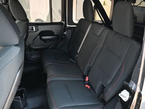 Used 2019 Jeep Wrangler Unlimited Rubicon AWD/4WD image 21