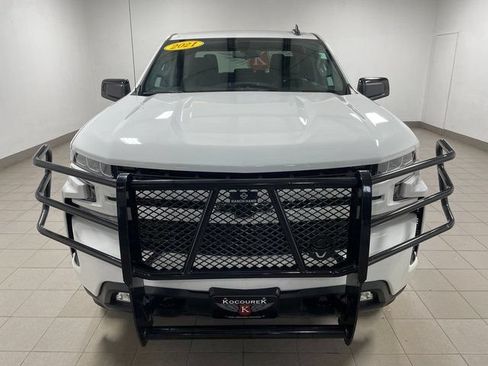 Used 2021 Chevrolet Silverado 1500 RST AWD/4WD image 2