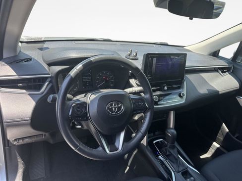 Certified 2024 Toyota Corolla Cross LE w/ Moonroof Package FWD image 10
