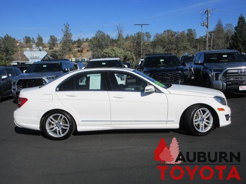 Used 2014 Mercedes-Benz C 250 Sedan image 3