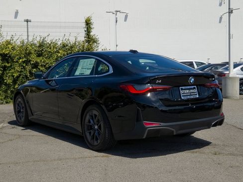 New 2026 BMW i4 eDrive40 w/ Parking Assistance Package RWD image 17
