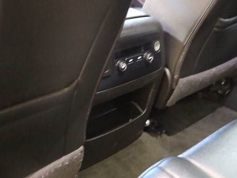 Used 2017 Chevrolet Suburban LT image 54