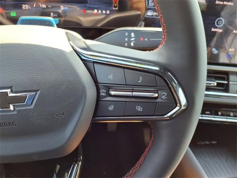 New 2025 Chevrolet Equinox EV RS image 16