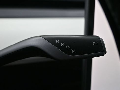 Used 2023 Tesla Model 3 Standard Range RWD image 18